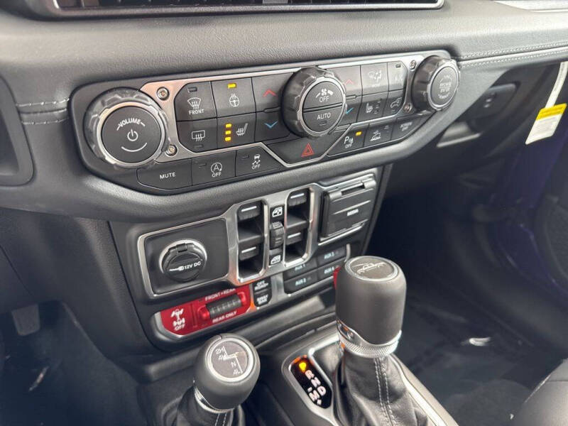 2026 Jeep Gladiator Shadow Ops
