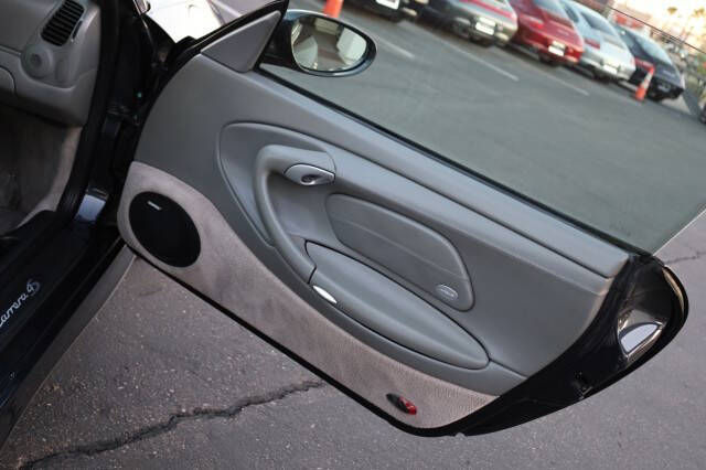 2004 Porsche 911 Carrera 4S