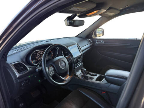 2019 Jeep Grand Cherokee Laredo E