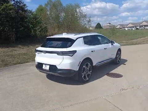 2026 Chevrolet Equinox EV LT 2