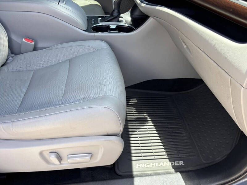 2016 Toyota Highlander