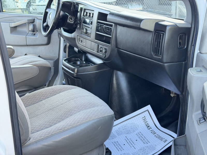 2016 Chevrolet Express 2500