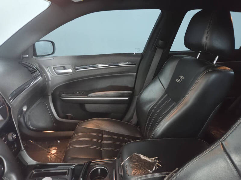 2019 Chrysler 300 S