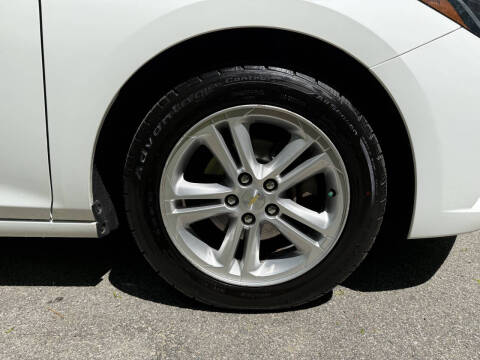 2017 Chevrolet Cruze LT Auto