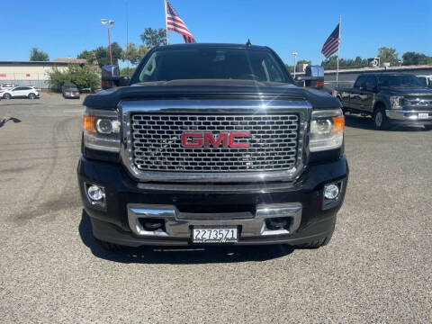 2016 GMC Sierra 2500HD Denali