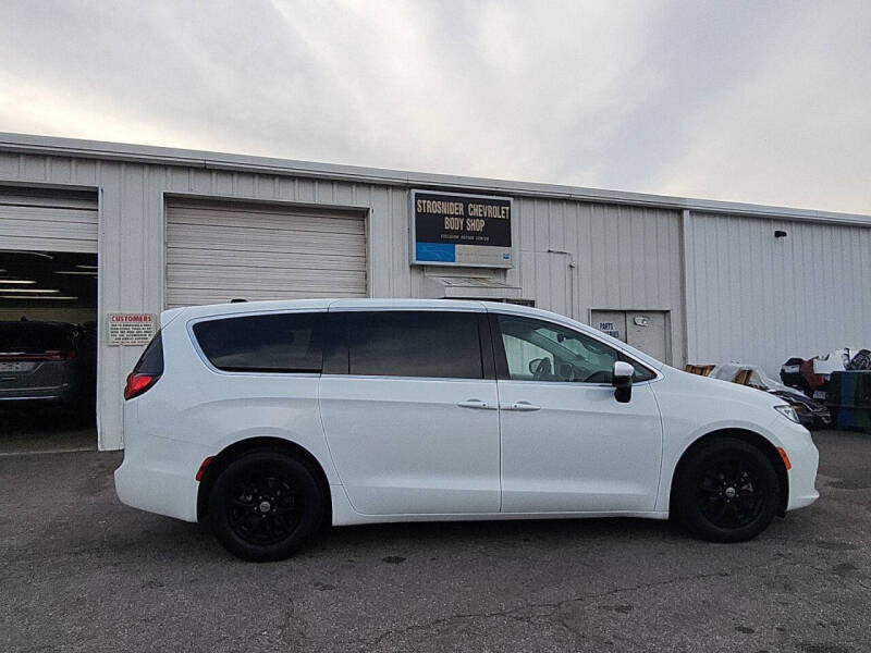 2023 Chrysler Pacifica Touring L