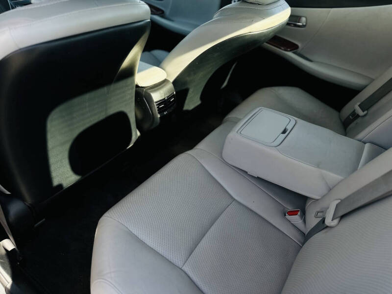 2011 Lexus HS 250h Premium