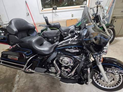 2013 HARLEY DAVIDSON ULTRA CLASSIC for sale at Claborn Motors, INC in Cambridge City IN