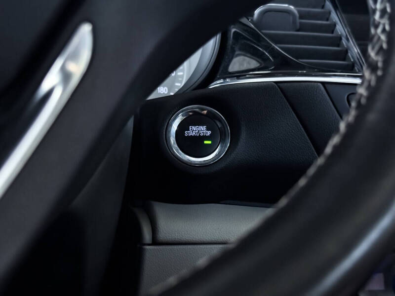 2019 Buick Regal Sportback Essence