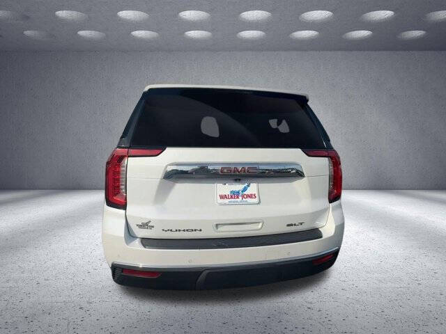 2023 GMC Yukon XL SLT