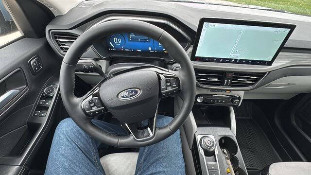 2025 Ford Escape Platinum