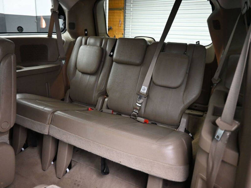 2014 Chrysler Town and Country Touring