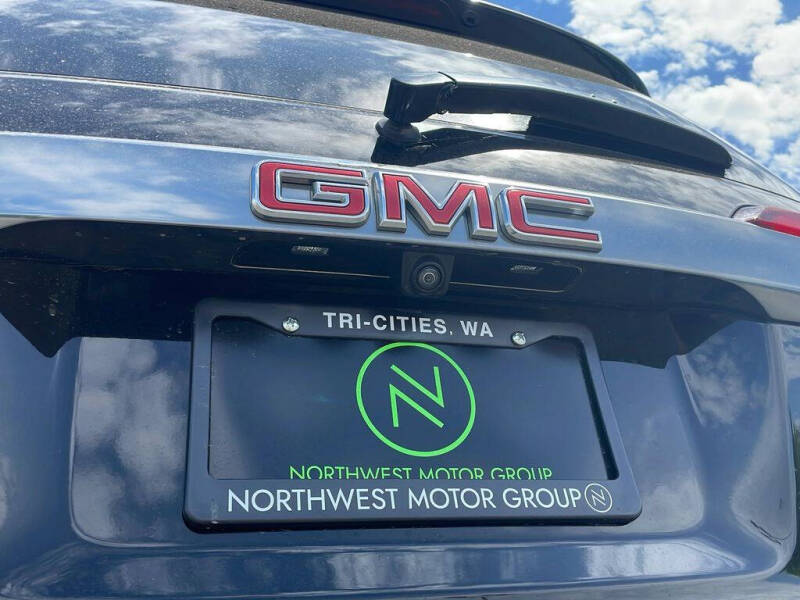 2021 GMC Acadia AT4