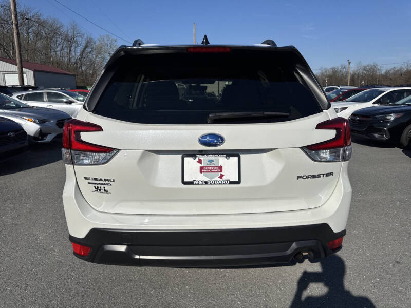 2024 Subaru Forester Premium