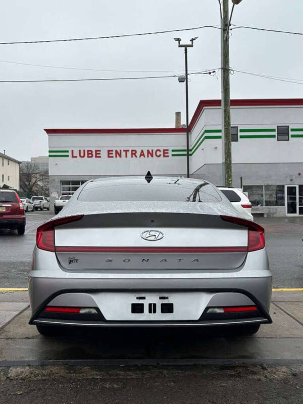 2022 Hyundai Sonata SE