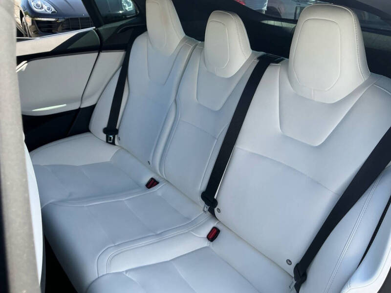 2020 Tesla Model S Performance