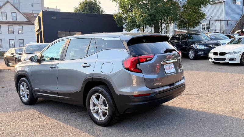 2021 GMC Terrain SLE