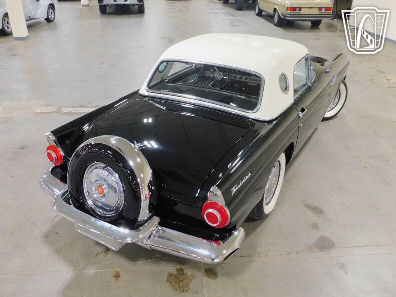 1956 Ford Thunderbird