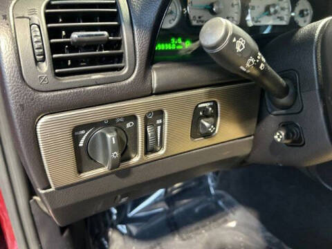 2004 Ford Thunderbird Deluxe