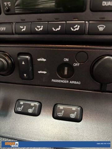 2005 Ford Thunderbird Deluxe