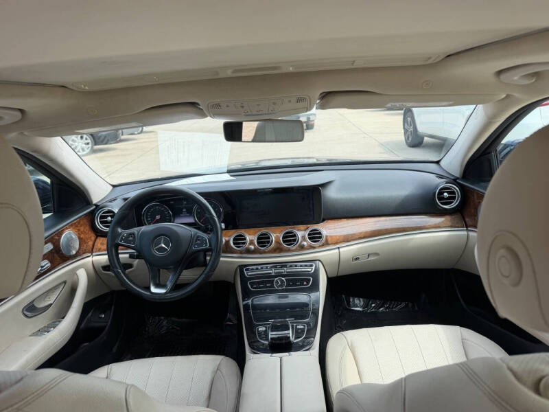 2017 Mercedes-Benz E-Class E 300 4MATIC