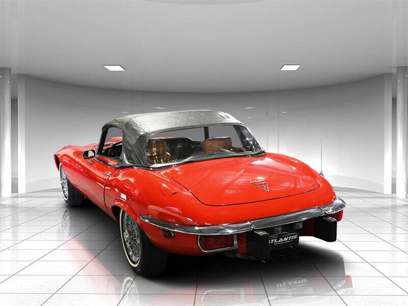 1974 Jaguar XKE 34