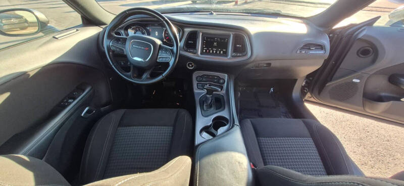 2023 Dodge Challenger SXT