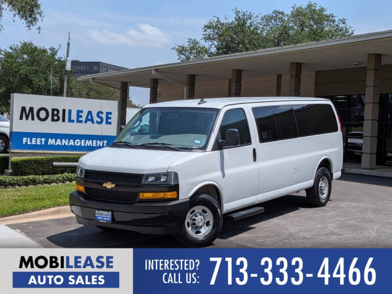 2023 Chevrolet Express 3500 LS Extended's photo
