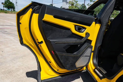 2024 Lamborghini Urus S