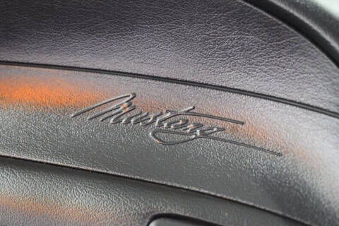 2004 Ford Mustang Deluxe