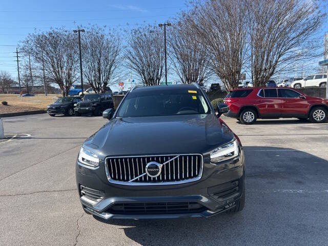 2021 Volvo XC90 T6 Momentum 7-Passenger