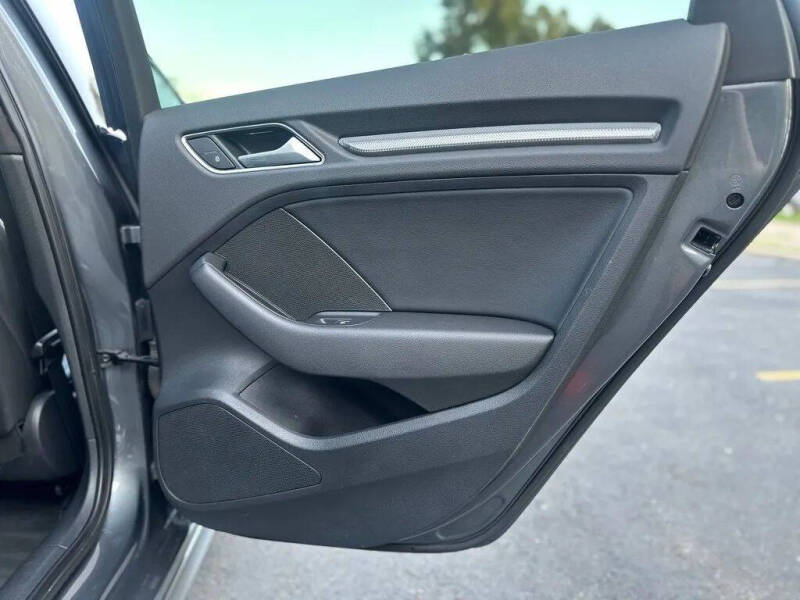 2017 Audi A3 Sportback e-tron 1.4T Premium Plus