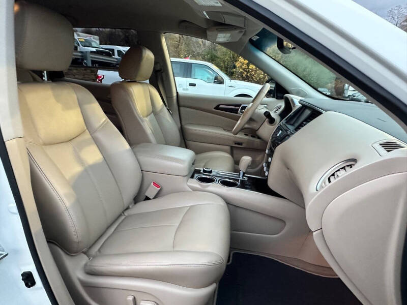 2015 Nissan Pathfinder SL