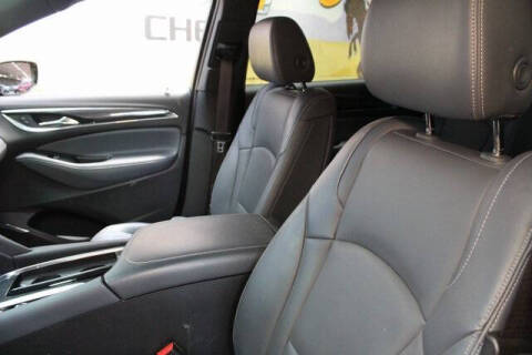 2022 Buick Enclave Essence