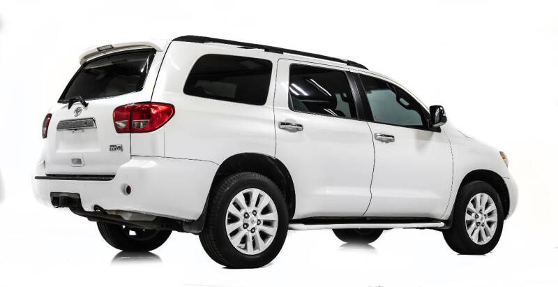 2011 Toyota Sequoia Platinum