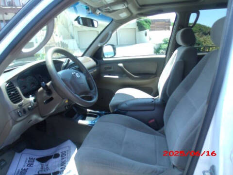 2003 Toyota Sequoia SR5