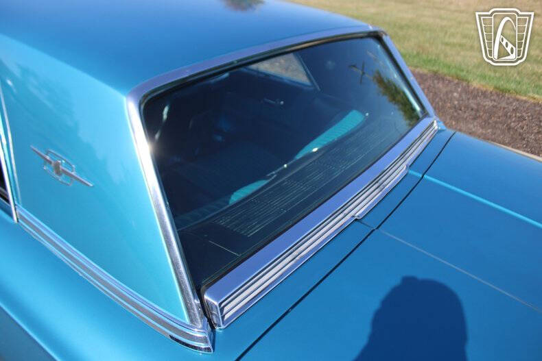 1965 Ford Thunderbird