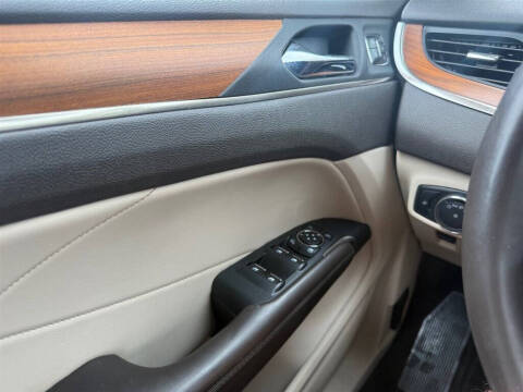 2017 Lincoln MKC Select