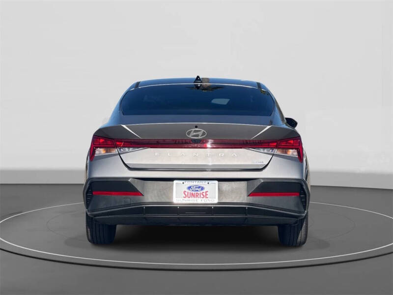 2024 Hyundai Elantra Hybrid Blue