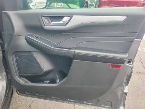 2024 Ford Escape Platinum