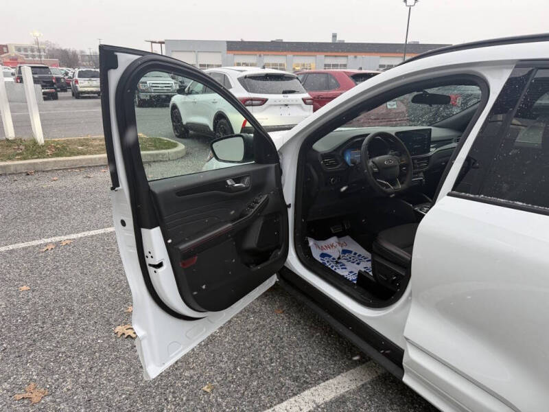 2023 Ford Escape ST-Line