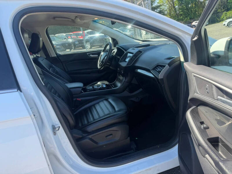 2020 Ford Edge