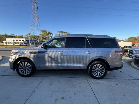 2023 Lincoln Navigator Standard