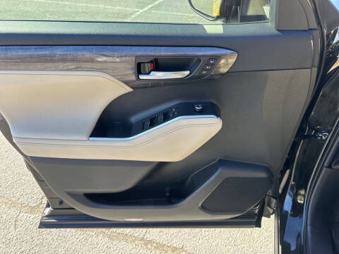 2023 Toyota Highlander Hybrid Limited