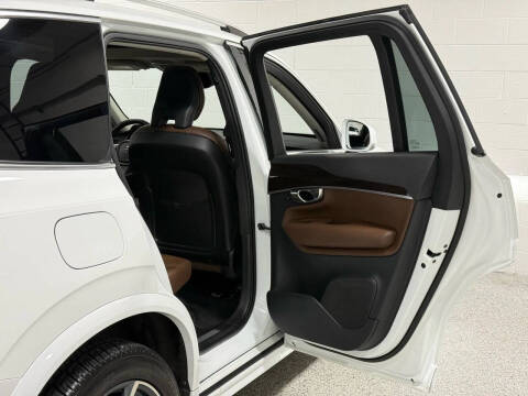 2019 Volvo XC90 T6 Momentum