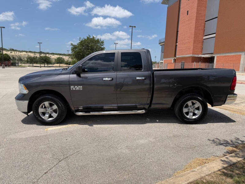 2017 RAM 1500 SLT