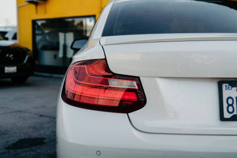 2016 BMW 2 Series M235i