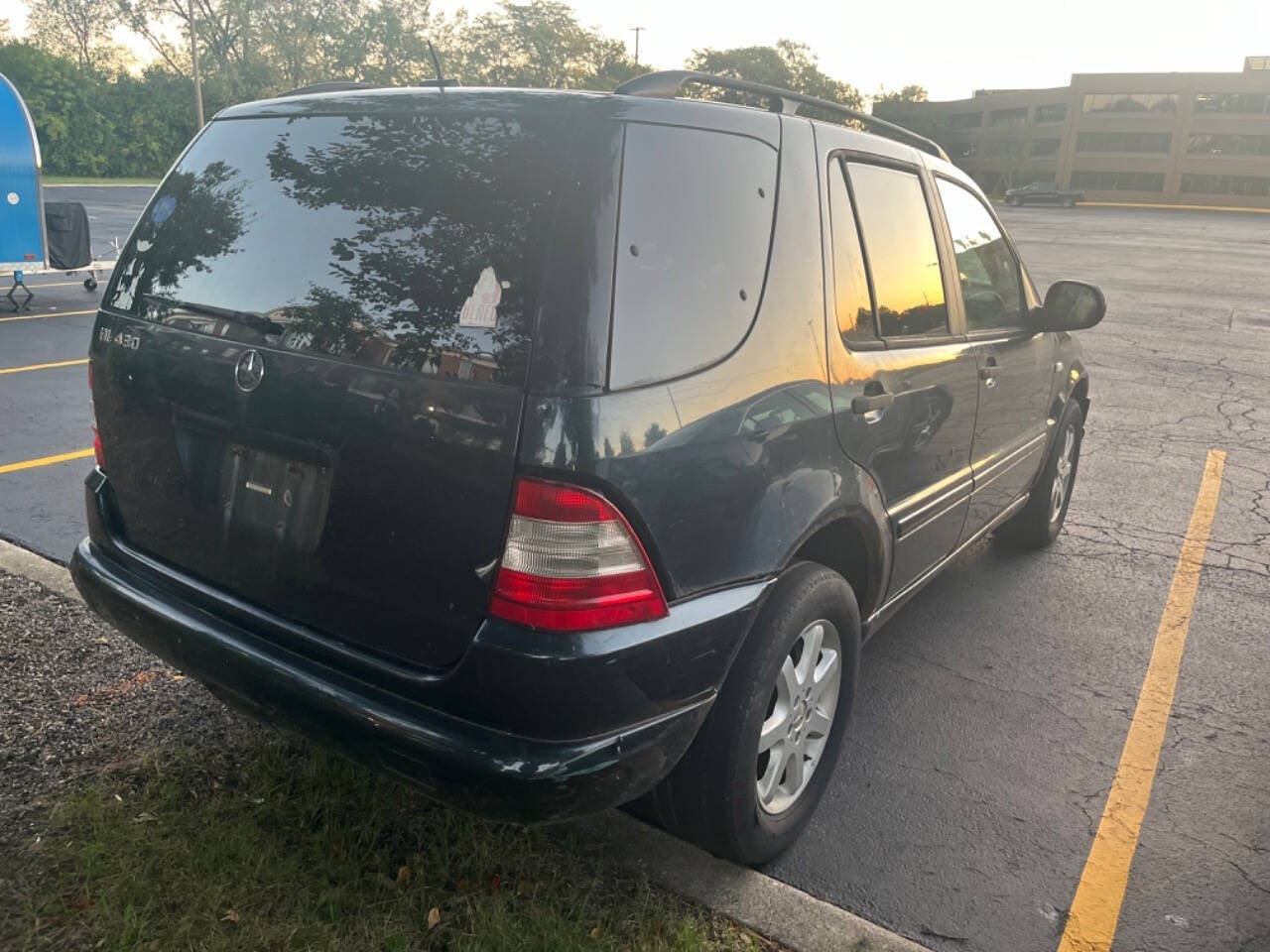 2001 Mercedes-Benz M-Class for sale at Villa Park Cars in Oakbrook Terrace , IL