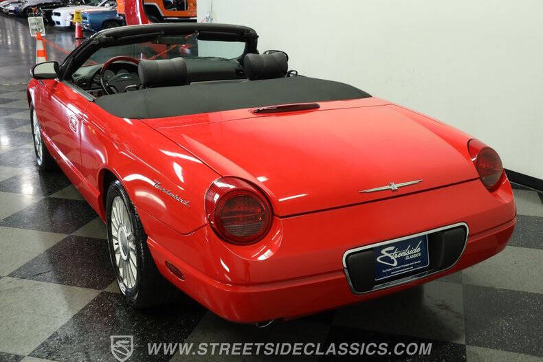 2005 Ford Thunderbird Deluxe