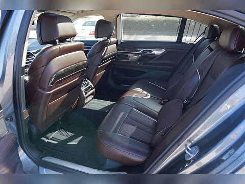2017 BMW 7 Series 740i